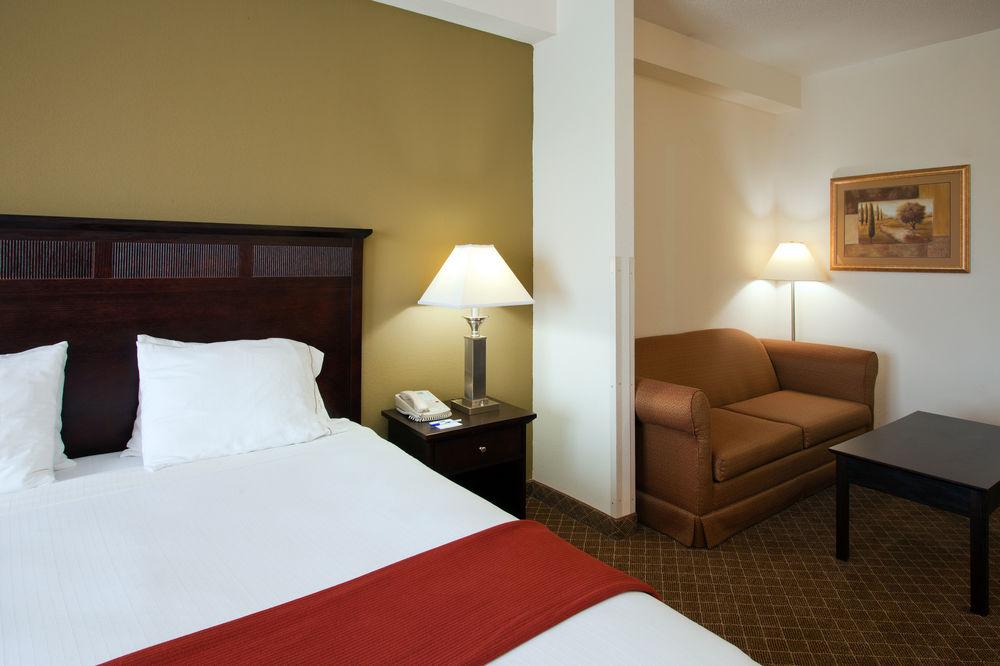 Holiday Inn Express Hotel&Suites- Gadsden, an IHG Hotel Exterior foto