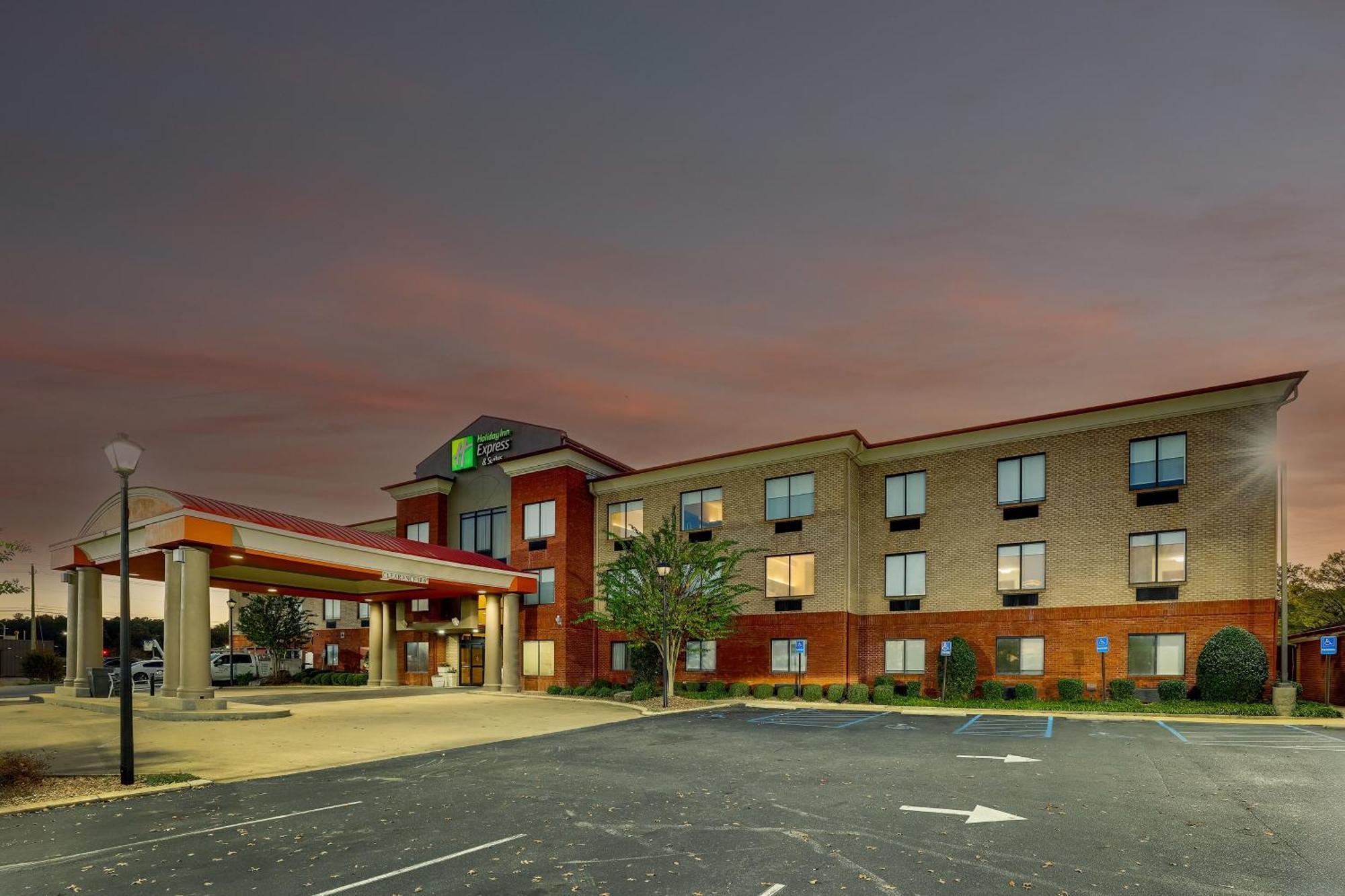 Holiday Inn Express Hotel&Suites- Gadsden, an IHG Hotel Exterior foto